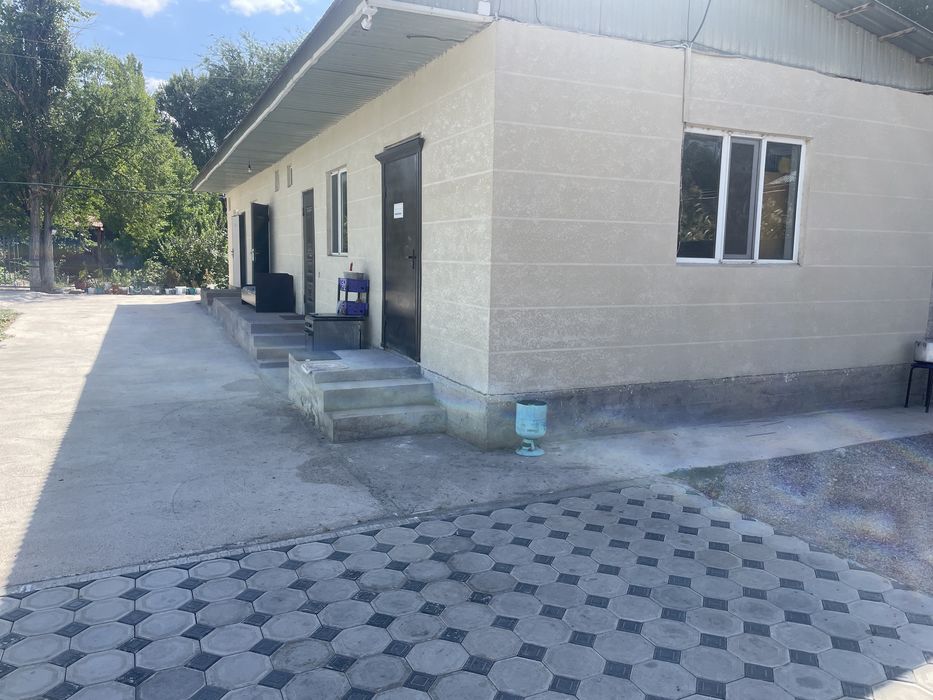 Квартира , комната , гостиница , хостел .