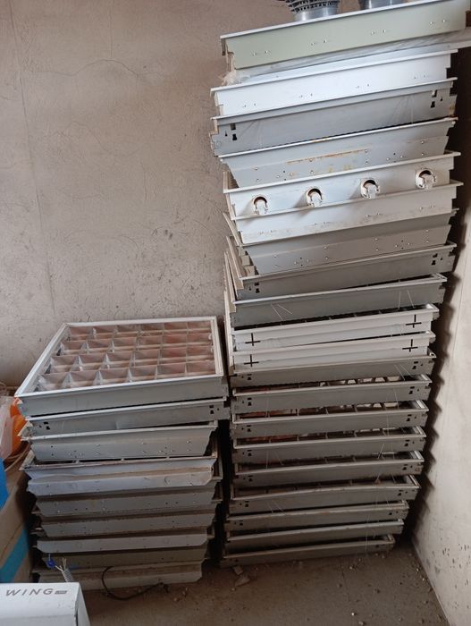 Светильник лампа продам