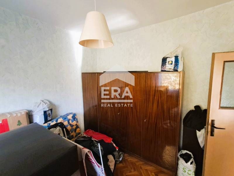 Продава се Четиристаен апартамент в Варна, Трошево - 92 кв.м за 1804 €/кв.м - Снимка #11