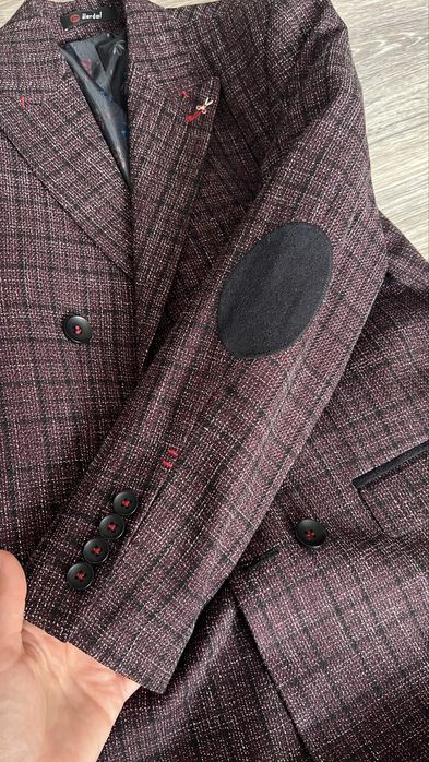 Пиджак с брюками