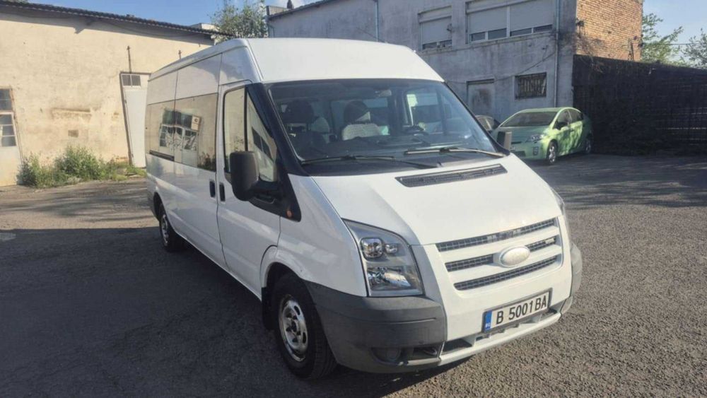 Бусове под наем 3бр. товарни 1бр. пътнически и автоплатформа Бургас