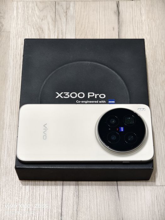 Vivo X300 Pro 512 gb Ram 16 5G
