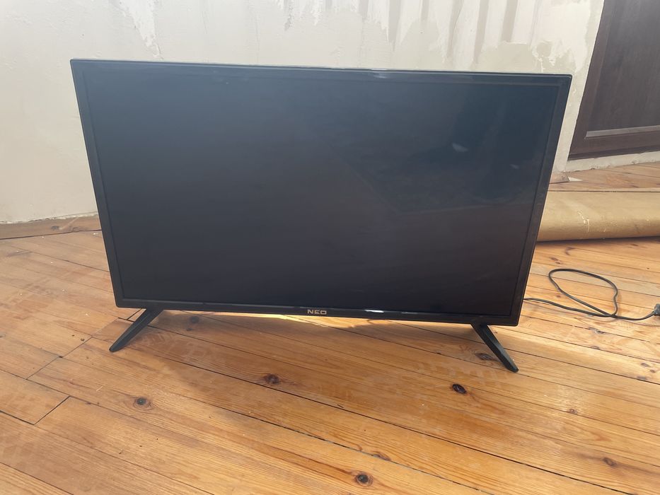 Телевизор  NEO 32 LET TV