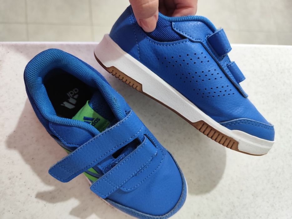 Оригинални маратонки Adidas