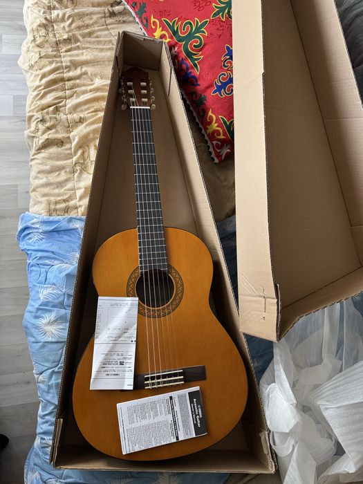 Гитара Yamaha C40