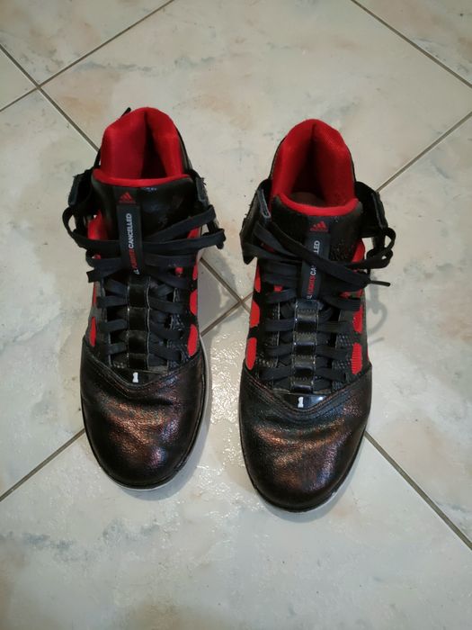 Продавам маратонки adidas