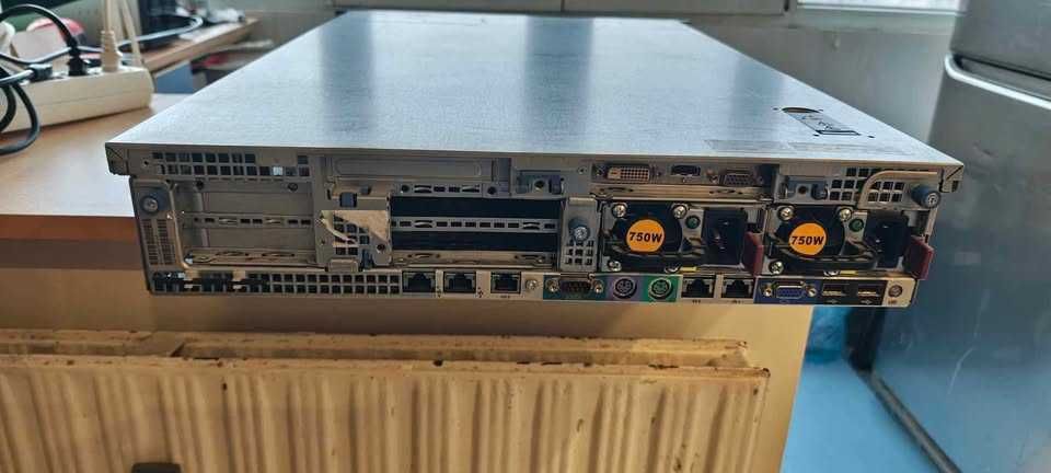 Продавам сървър HP ProLiant GL380 G6