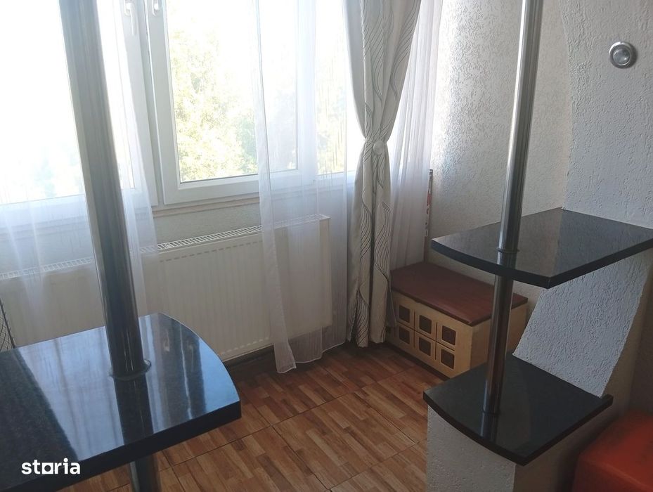Apartament 3 camere in Gradiste