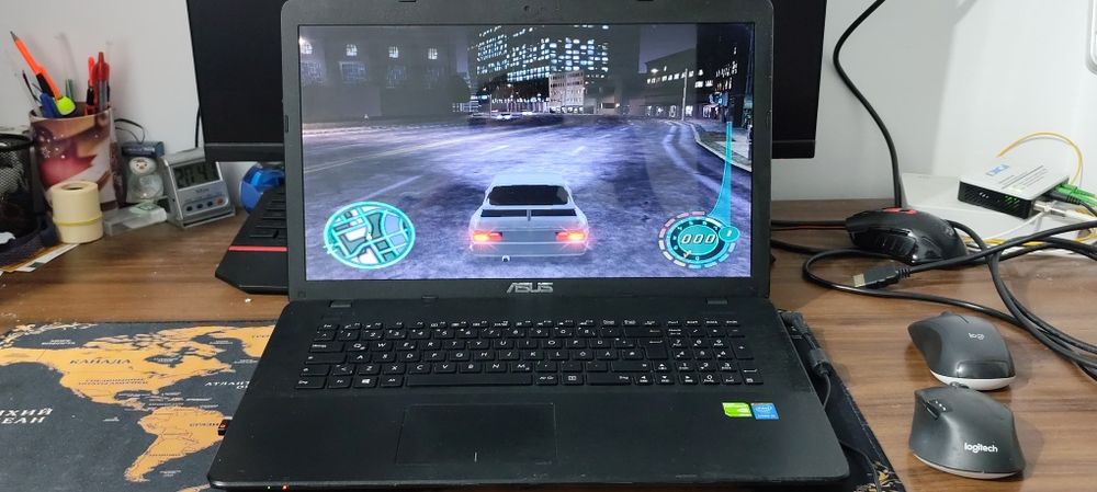 Vând laptop i5 2.400 Ghz 8 GB ram SSD 250 GB  placă video dedicată 2 GB Nvidia