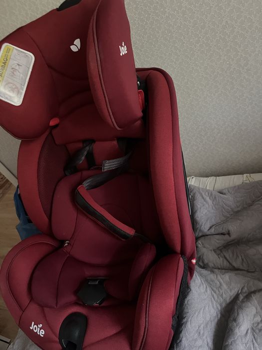 Автокресло фирма Joie