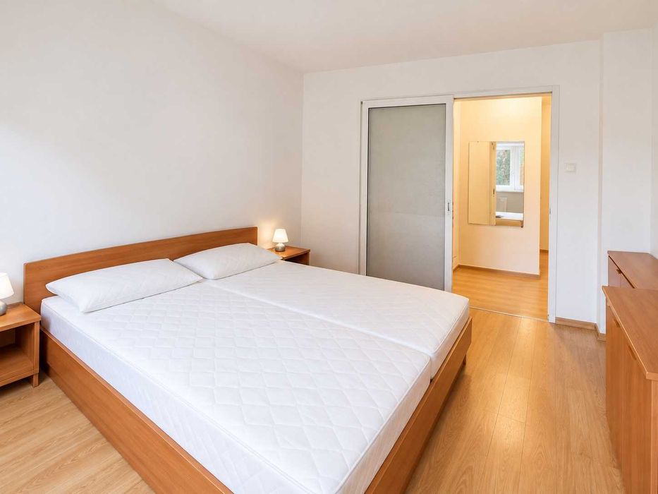 Дава се под наем Двустаен апартамент в Пловдив, Каменица 1 - 65 кв.м за 400 € - Снимка #2