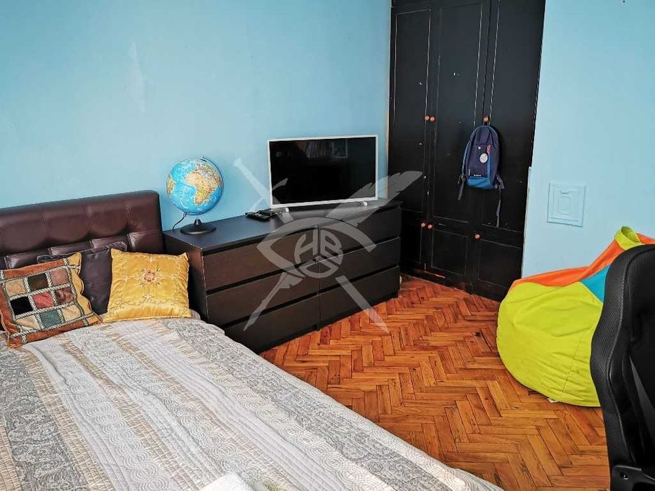 Продава се Многостаен апартамент в Поморие - 140 кв.м за 1750 €/кв.м - Снимка #2