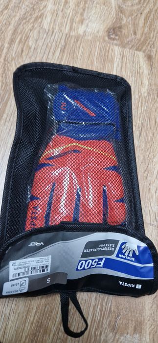 Vand mănuși fotbal