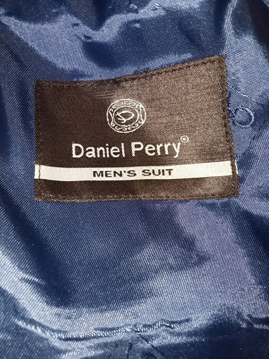 Costum elegant Daniel Perry
