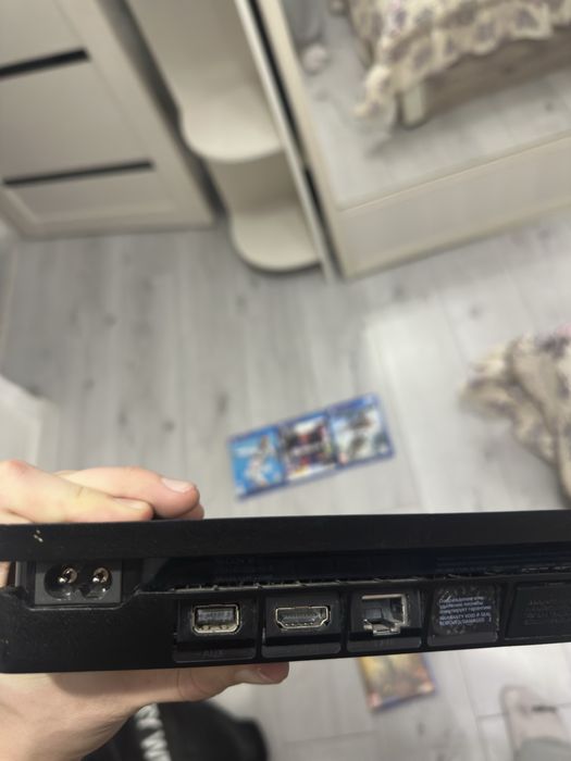 PlayStation 4 slim 512gb