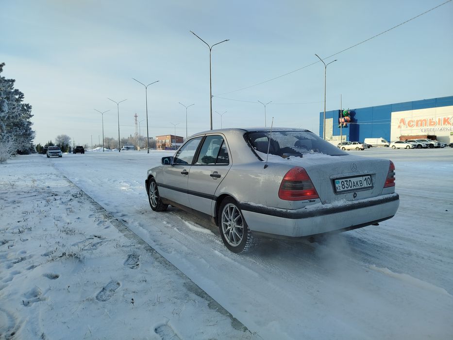 Мерседес w202 c180
