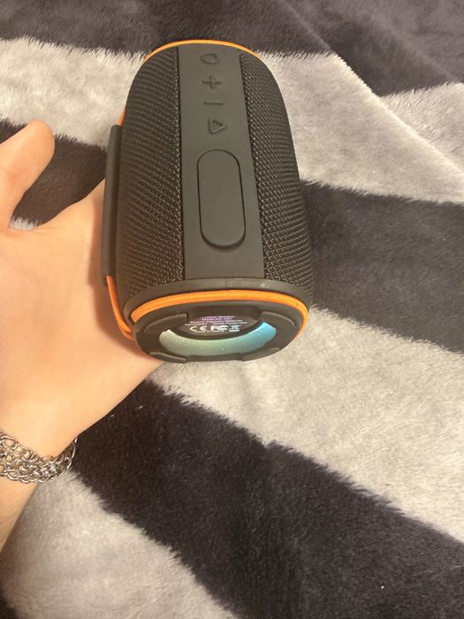 Vând Boxa portabila Wireless BT 5.3 XO F57 Pro