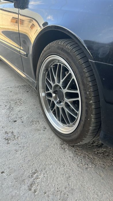 Мерседес W211-E320 AMG