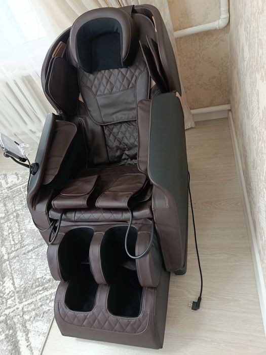 Продается массажное кресло