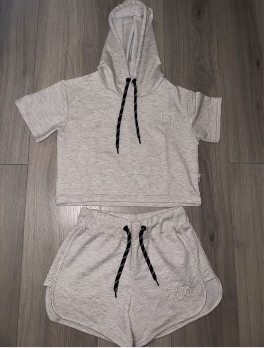 Комплект.   Dior