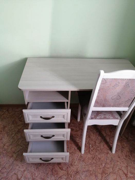 Стол для занятий