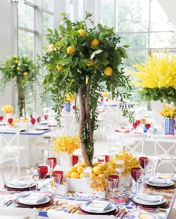 Декор. Свадьба. Украшение стола. Праздник. стойки. . Озеленение.