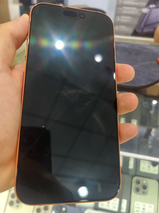 Iphone 17 pro max ORANGE