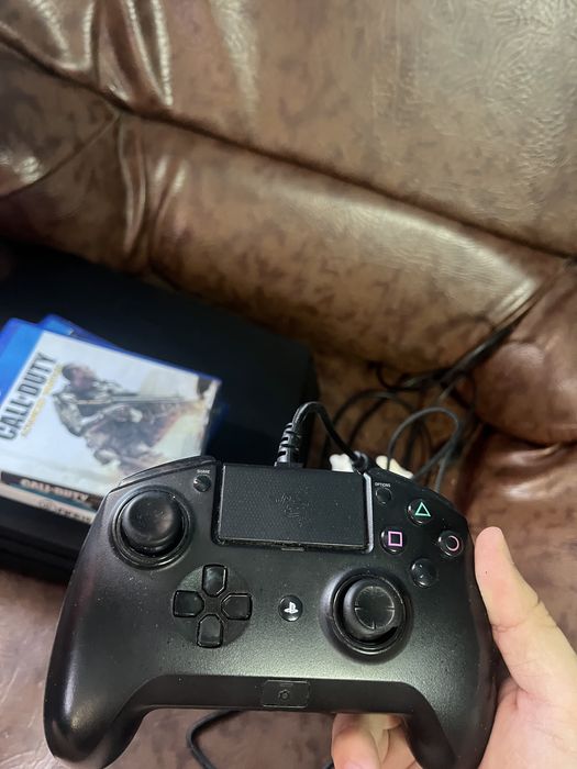 Playstation 4 Pro 1Tb mentenanta facuta recent