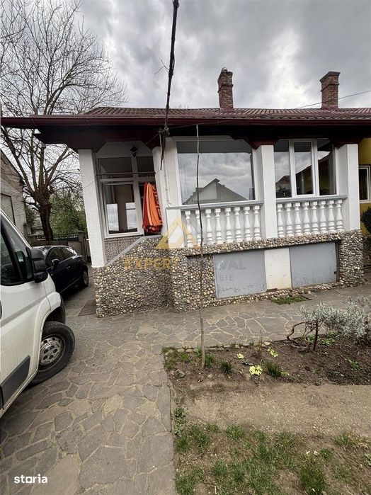 Casa ultracentrala langa Parcul Municipal Regina Maria la pret de nera