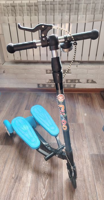 Детский самокат.