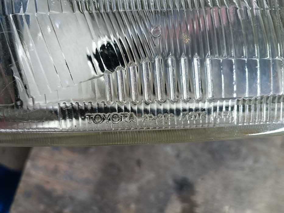 Запчасти Тойота Карина е