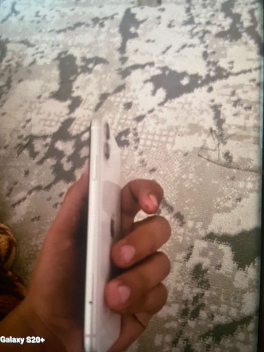 IPhone 11 128gb.