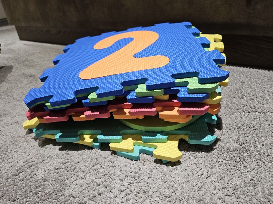 Кола за бутане, писта с коли и др играчки