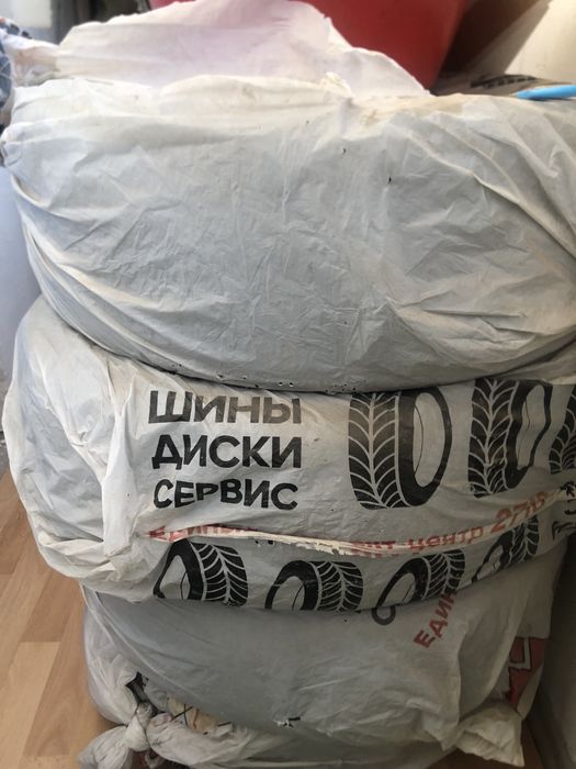 Продам летние шины на камри 40