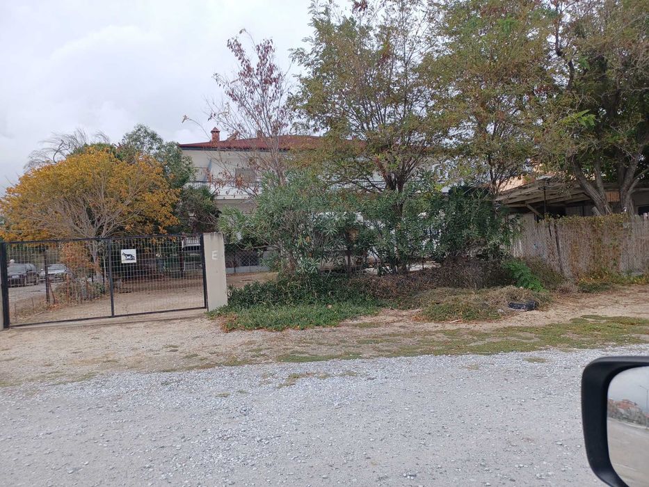 Продава парцел на първа линия с площ 500 м2 в Неа Врасна, Гърция