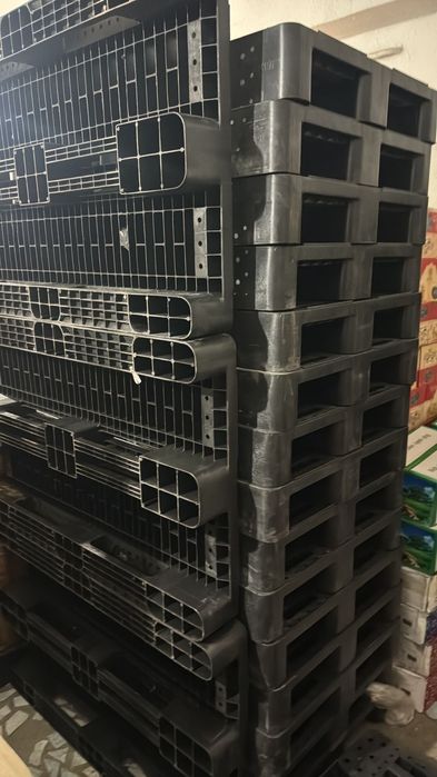 Палеты поддоны пластмассовый