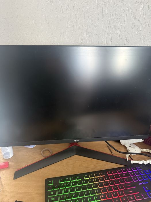 vand monitor gaming lg 144 hz