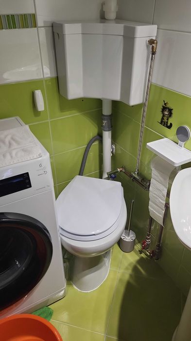 Vas WC+rezervor WC+Chiuveta+Baterie Grohe+Oglinda cu spoturi