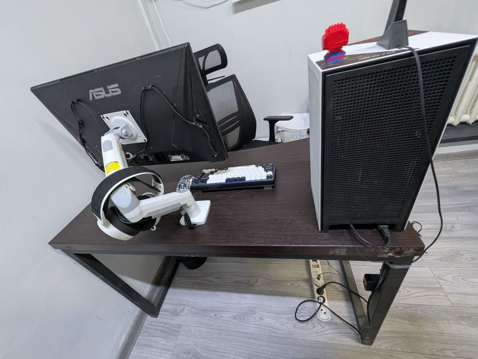 NZXT H1+Chieftech 80+GOLD modular