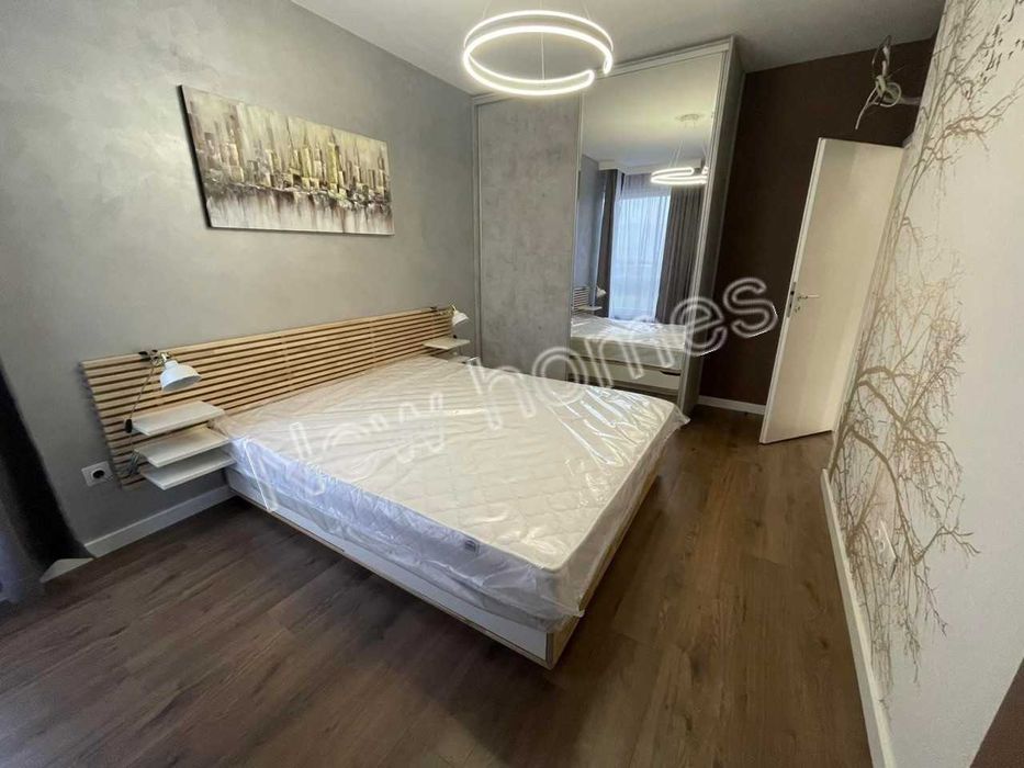 Продава се Двустаен апартамент в Пловдив, Тракия - 78 кв.м за 1455 €/кв.м - Снимка #4