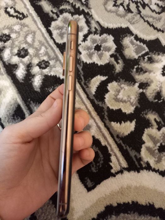 iPhone xs64 состояние идеал турибди  .К,из бола ишлатади