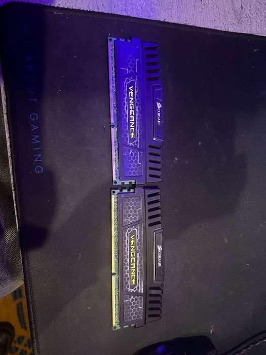 Memorie Corsair Vengeance 8Gb DDR3 1600Mhz CL9