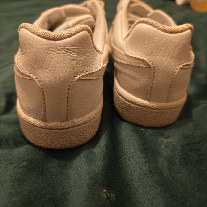 Adidași Nike originali 34