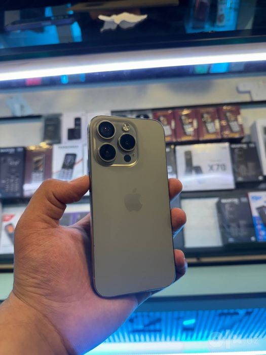 iPhone 15 pro 256gb