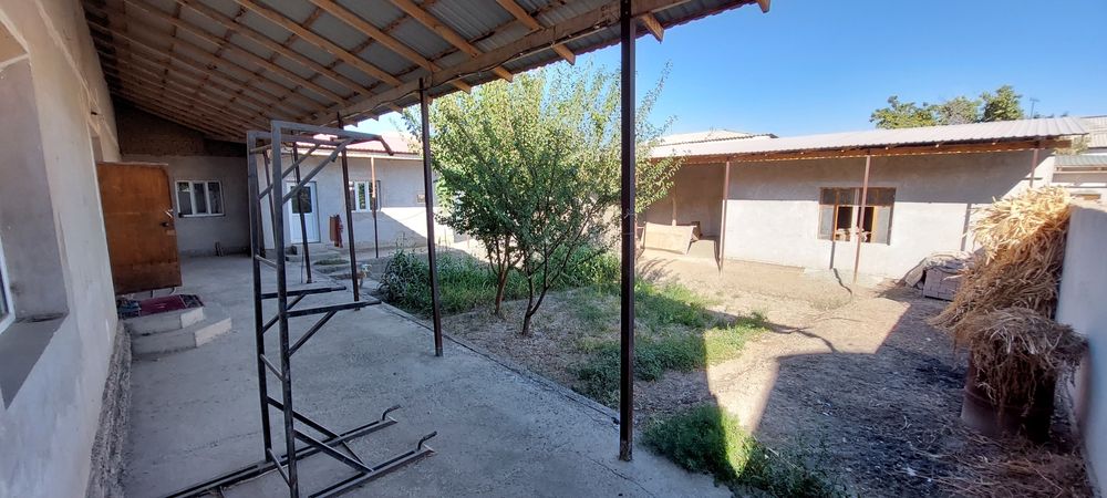 Майкалхозда жер жай сатылады срочно.