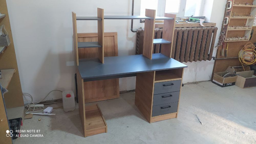 Турли хил даги мебель