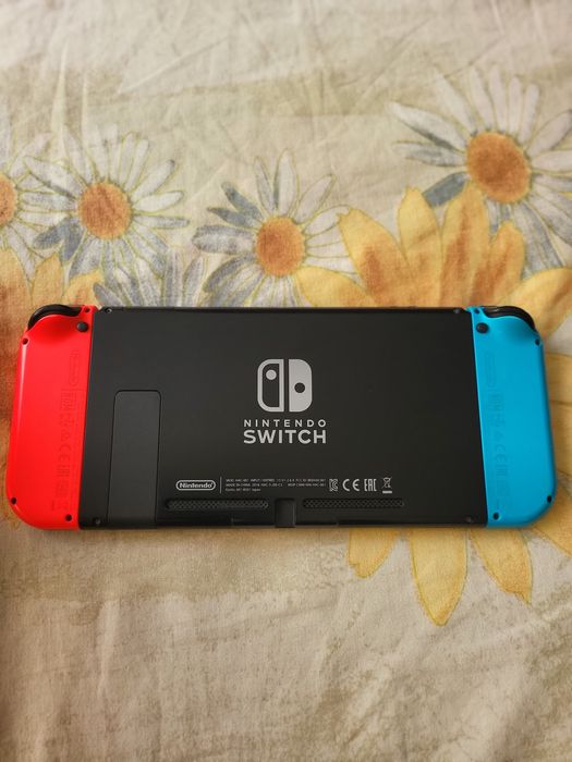 Конзола Nintendo Switch™ console  Перфектна! + игри и калъф