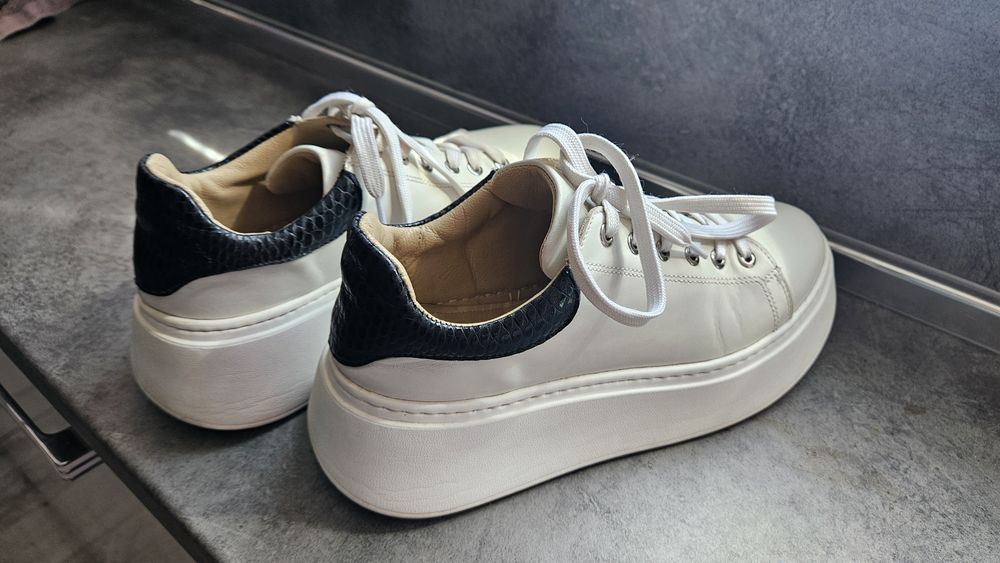 Ciaboo- ест.кожа бели кецове