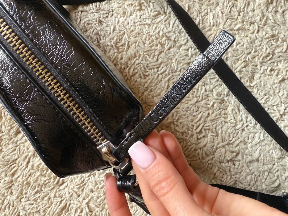 Crossbody дамска чанта Calvin Klein