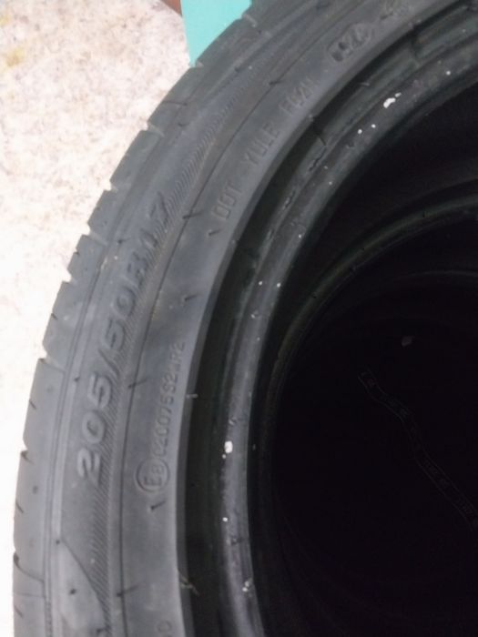 Продам резину 205/50 R17